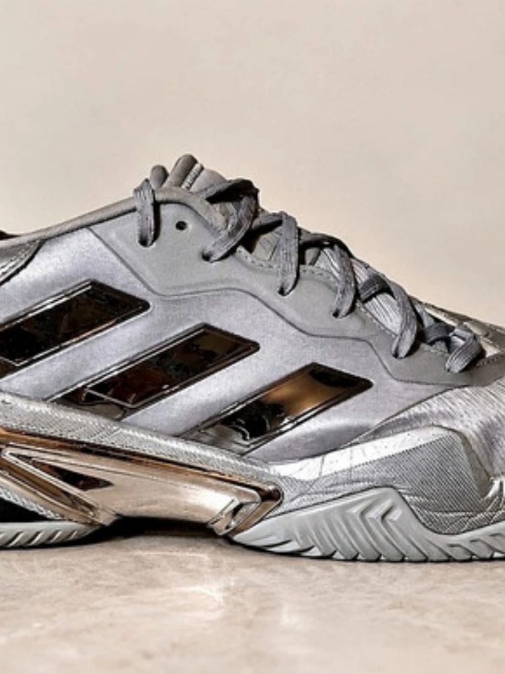 adidas Barricade Silver 25TH Logo Tennis Shoes Performance Trainers 14 mens